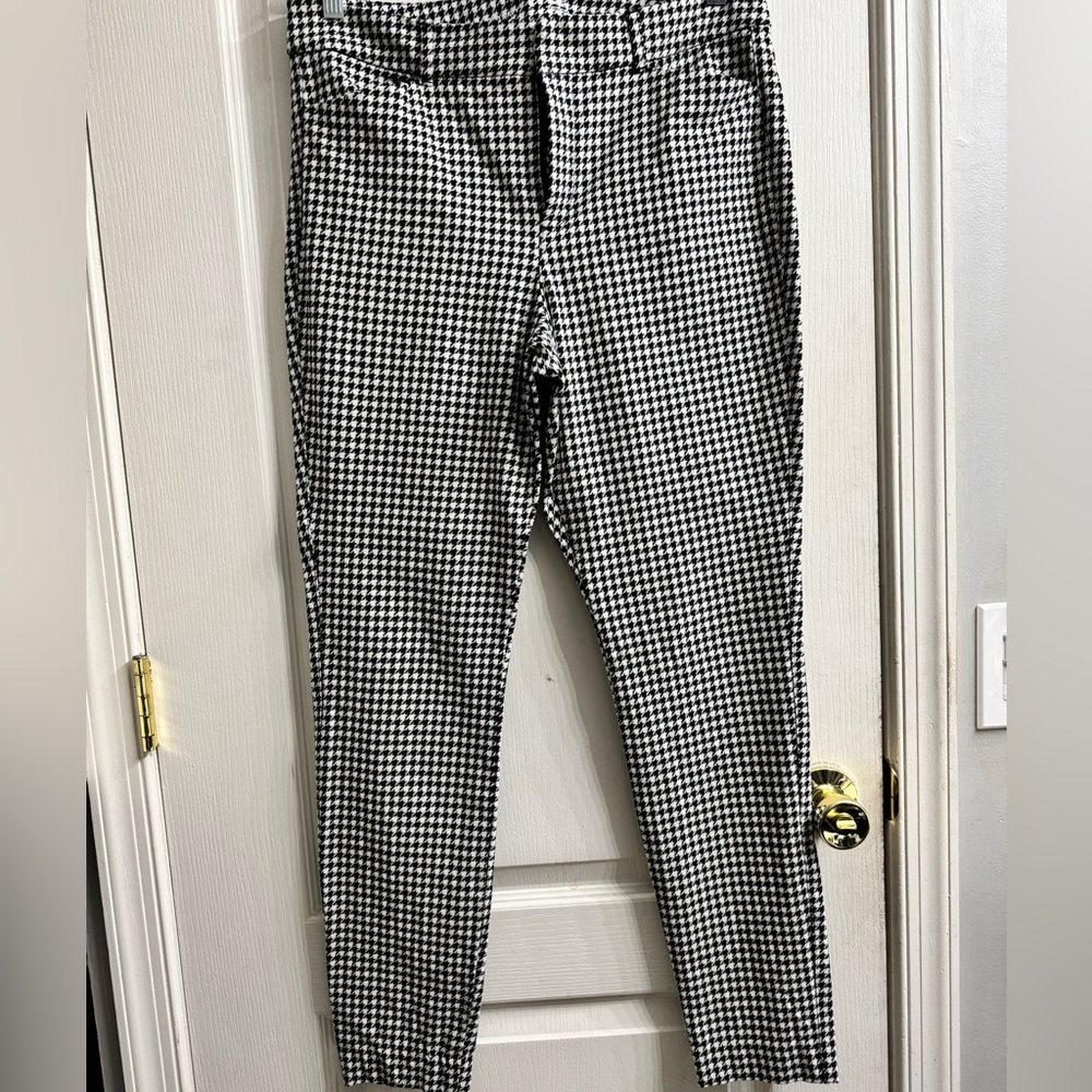Old Navy High Rise Pixie Pants